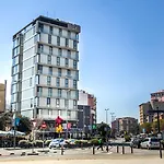 Cosmo Apartments Sants